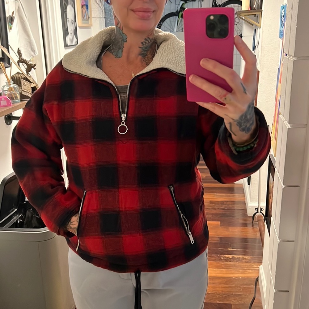 Pistola med pull over plaid fleece lined